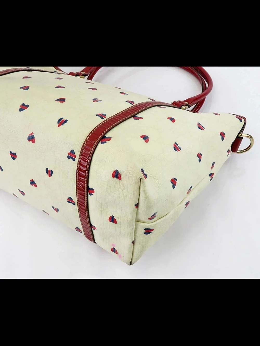 Gucci Cream Tote with Red Heart Motif